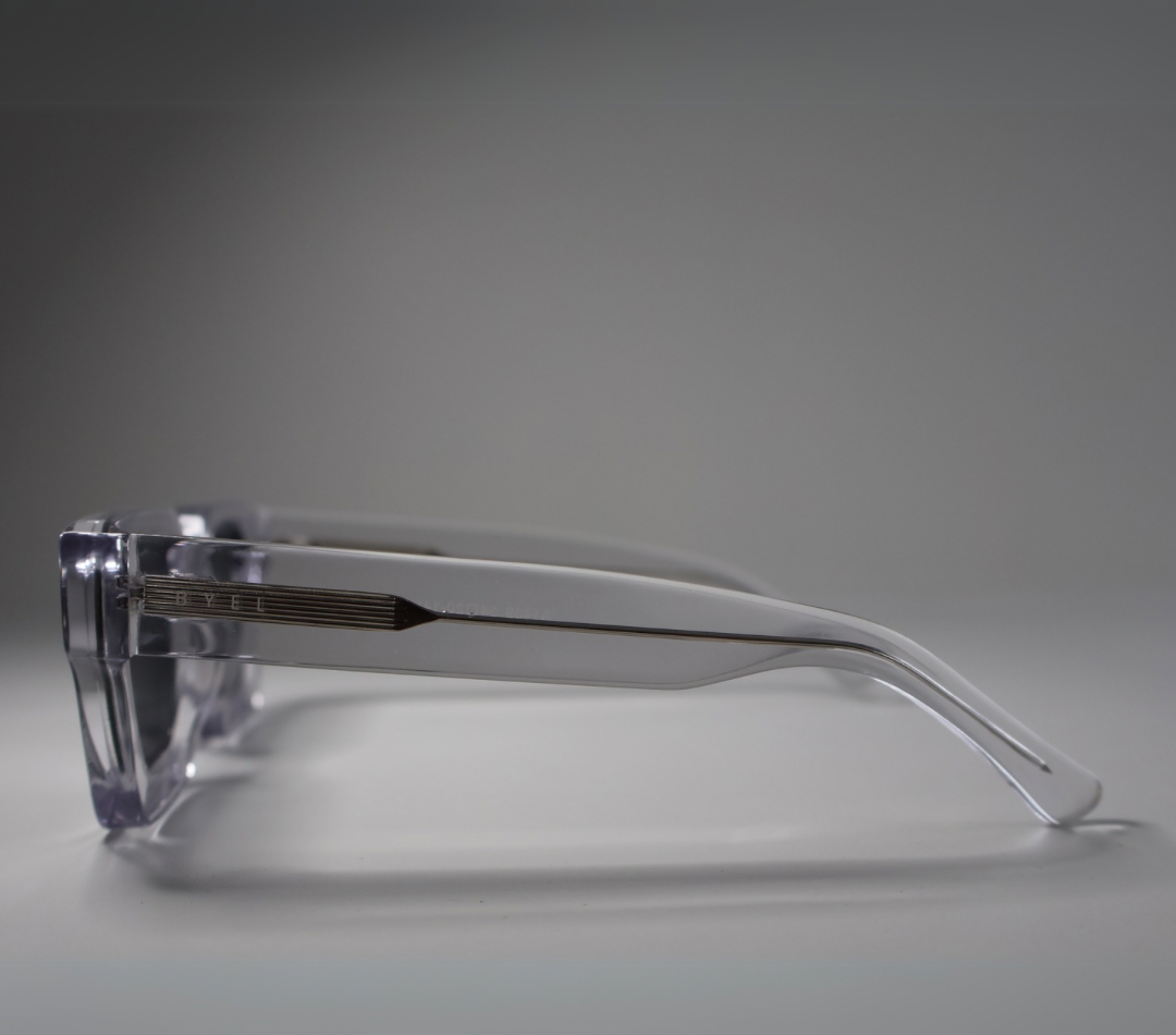 ICONIC Clear/Black